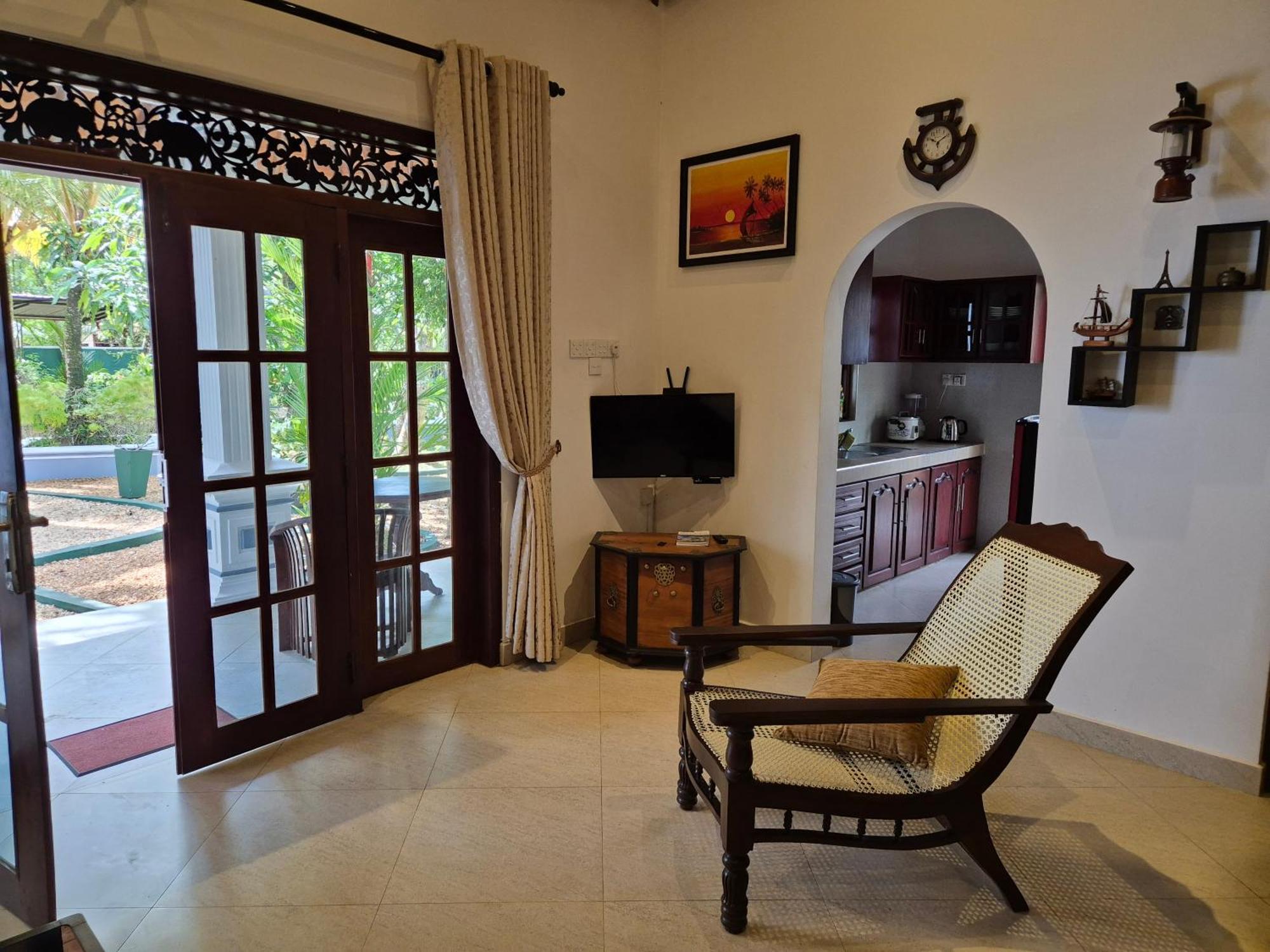 Hotel Aliya Lanka à Beruwala Extérieur photo