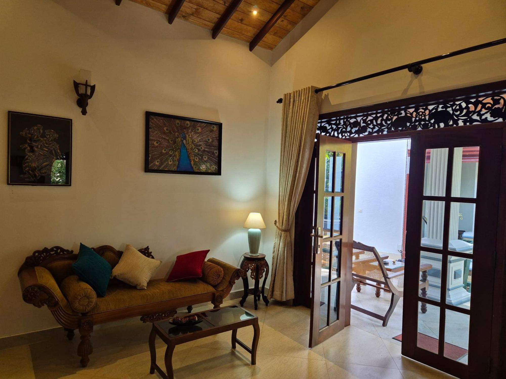 Hotel Aliya Lanka à Beruwala Extérieur photo