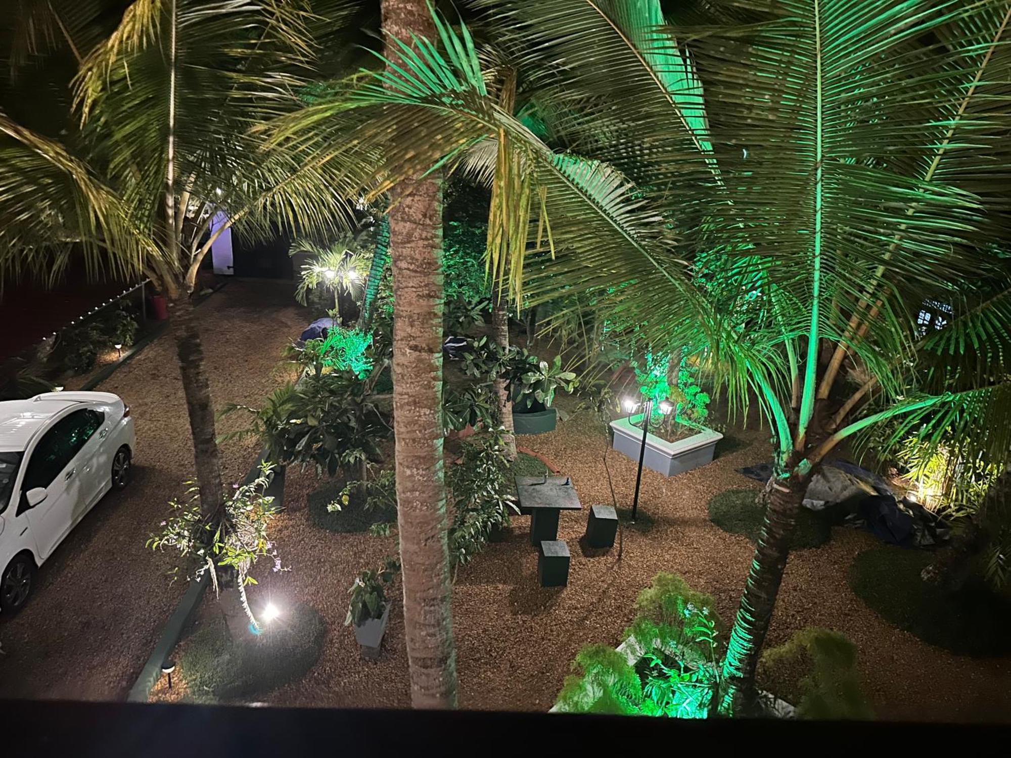 Hotel Aliya Lanka à Beruwala Extérieur photo
