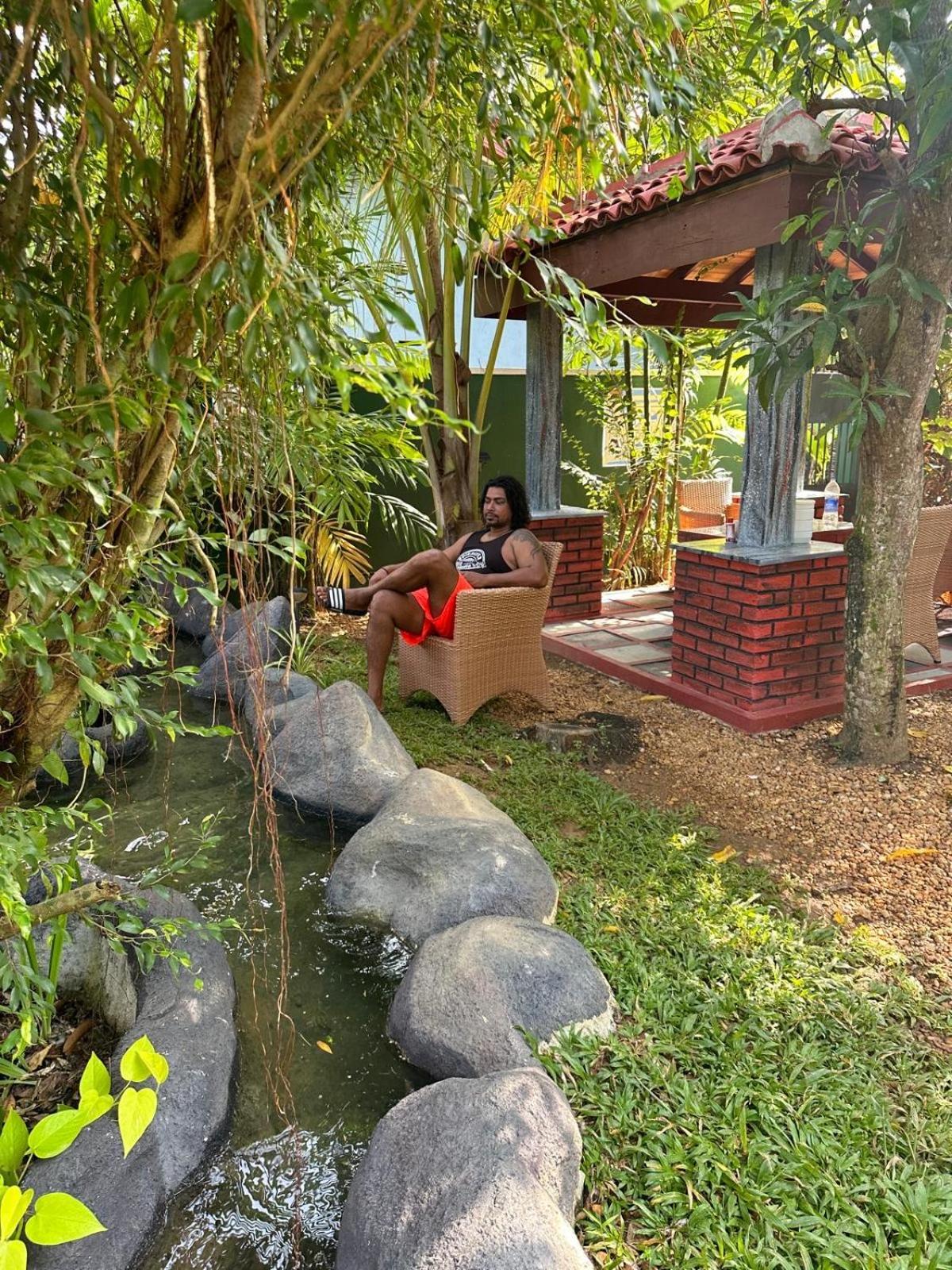 Hotel Aliya Lanka à Beruwala Extérieur photo