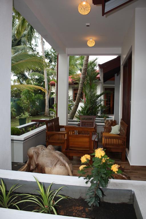 Hotel Aliya Lanka à Beruwala Extérieur photo