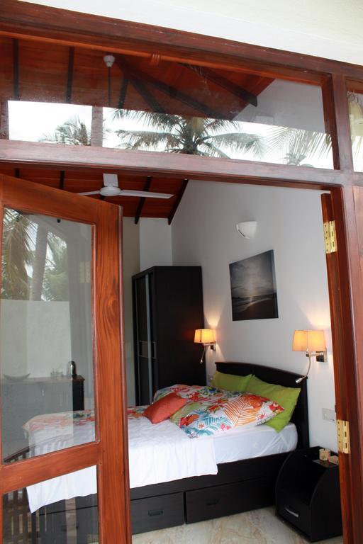Hotel Aliya Lanka à Beruwala Extérieur photo