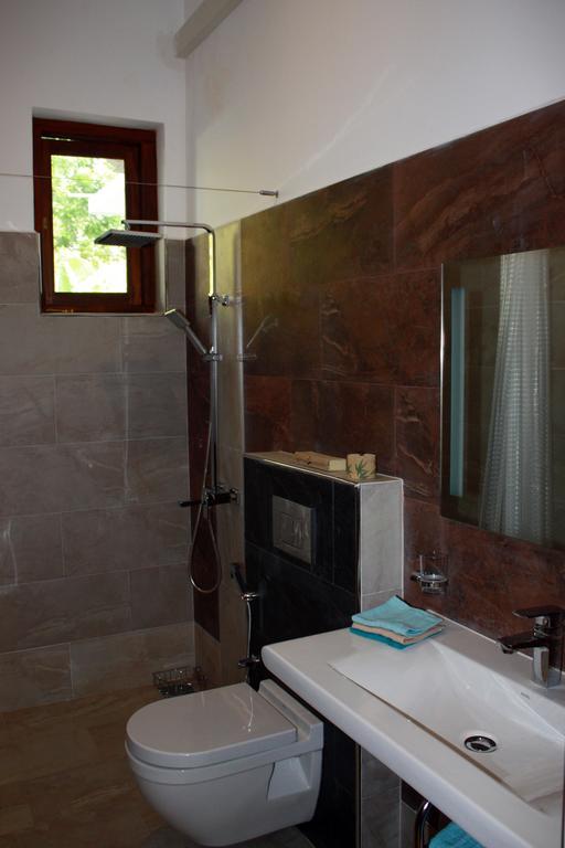 Hotel Aliya Lanka à Beruwala Extérieur photo